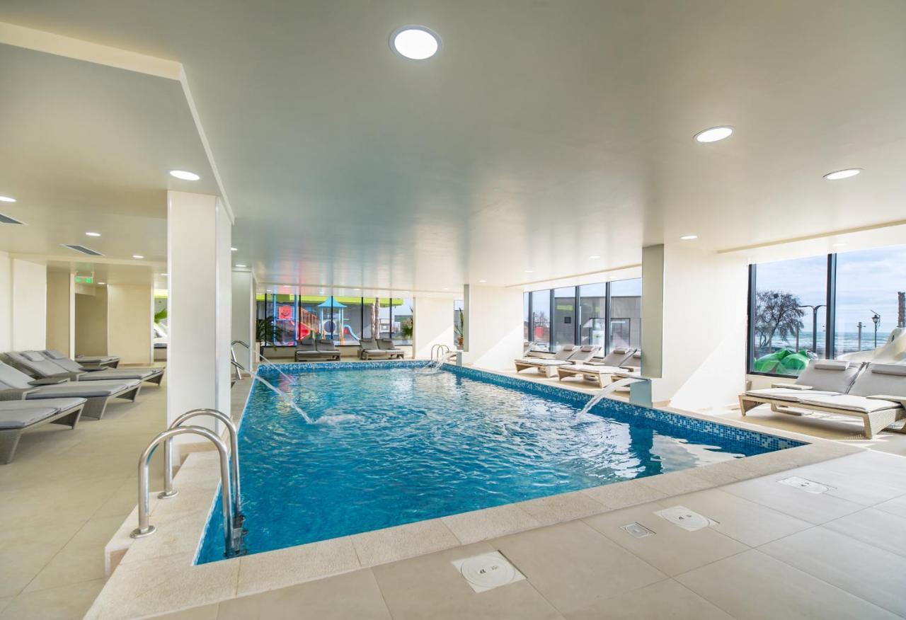 Blacksearama Apartment- Spa, Pools And Parking Mamaia Buitenkant foto